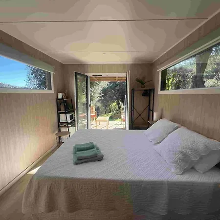 Le Nid De L'oliveraie *